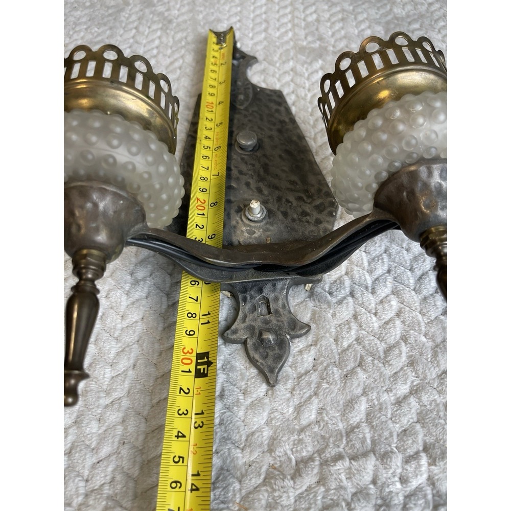 Vintage Arts & Crafts Gothic Brass wall Light SCONCE - Picture 6 of 9